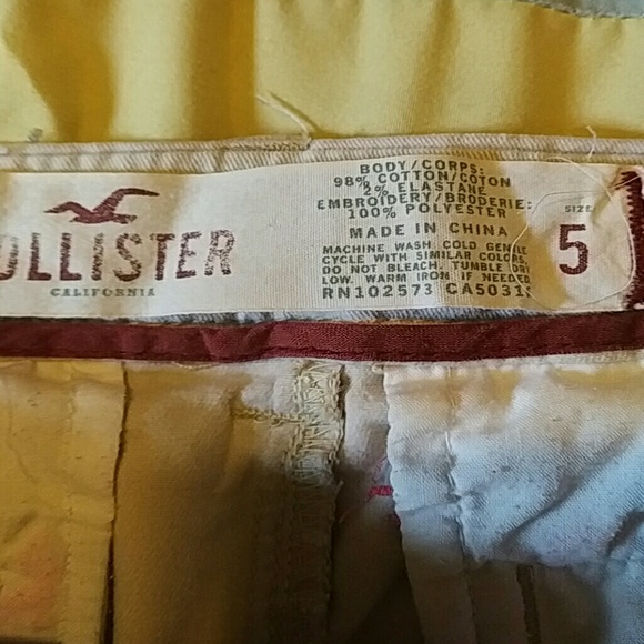 Beige Hollister shorts - Picture 2 of 2